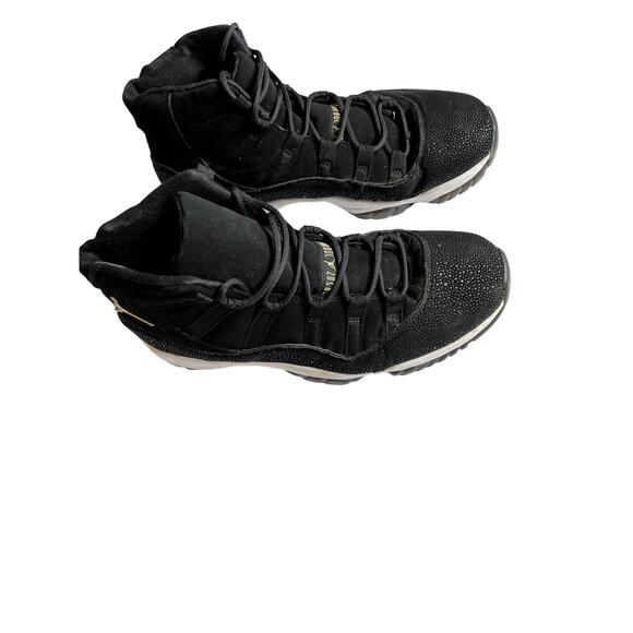 Jordan 11 Reto Heiress size 10 Black Stingray SKU 852625-030 - Picture 1 of 8